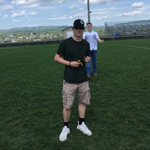 Meet your Posher, Cameron